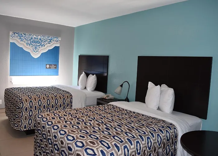 Woodfield Inn And Suites