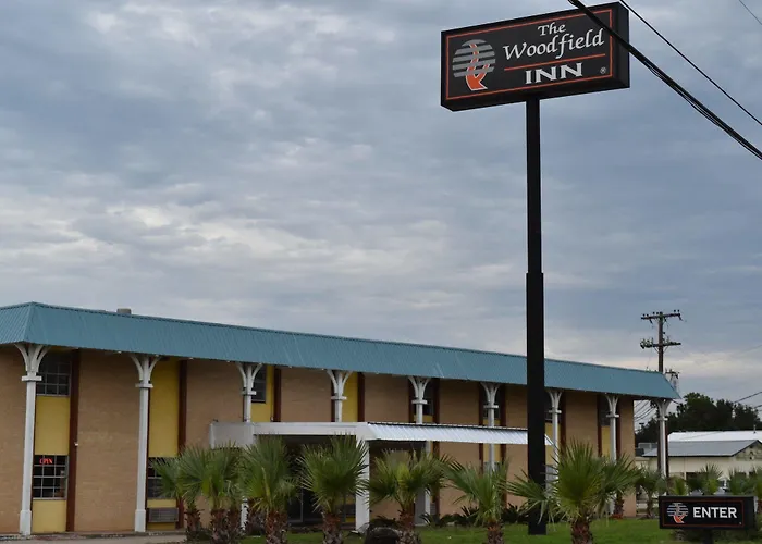 Woodfield Inn And Suites