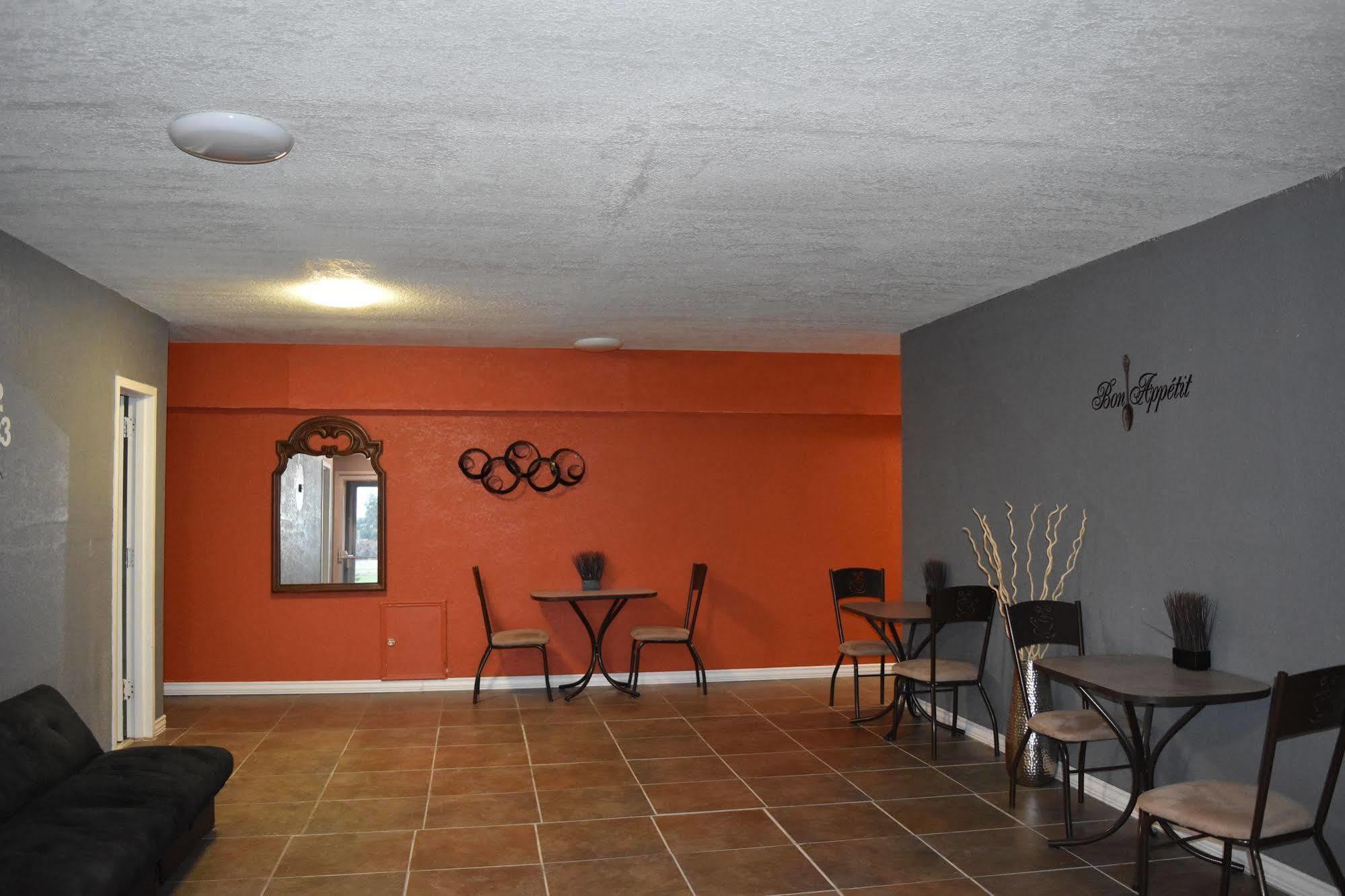 Motel Woodfield And 3*